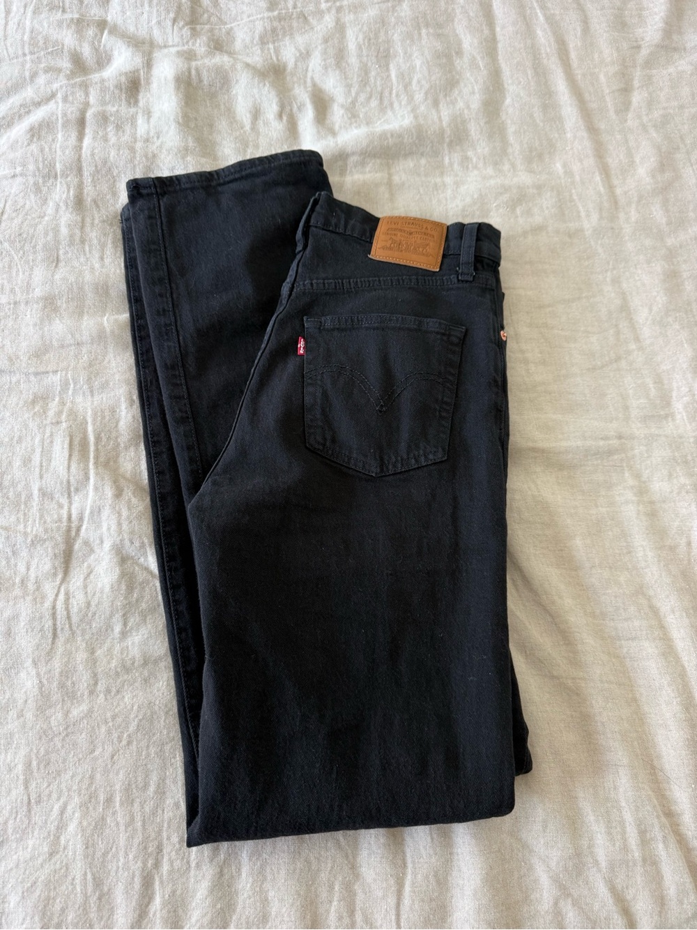 Worn Twice Levi’s Ribcage Straight Jeans in Black Size 27 Long 34” Inseam